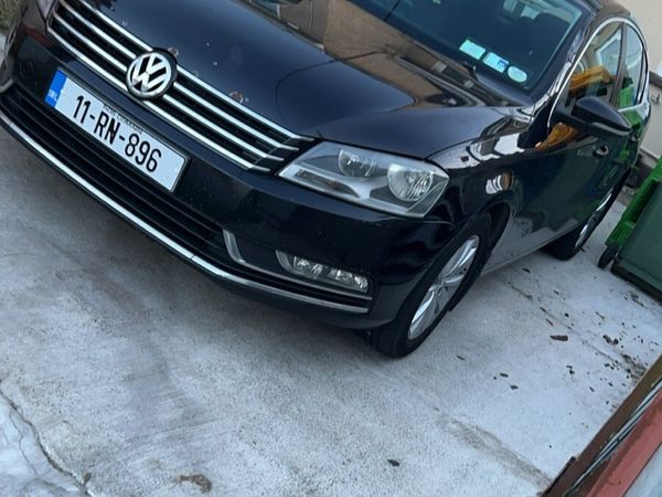 Volkswagen Passat Saloon, Diesel, 2011, Black