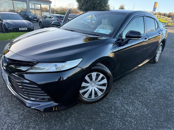 Toyota Camry Saloon, Petrol Hybrid, 2020, Black