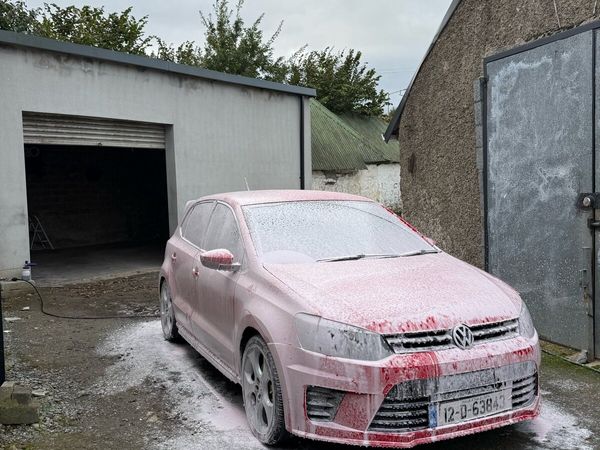 Volkswagen Polo Hatchback, Petrol, 2012, Red