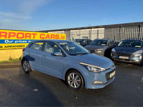Hyundai i20 Hatchback, Petrol, 2016, Blue