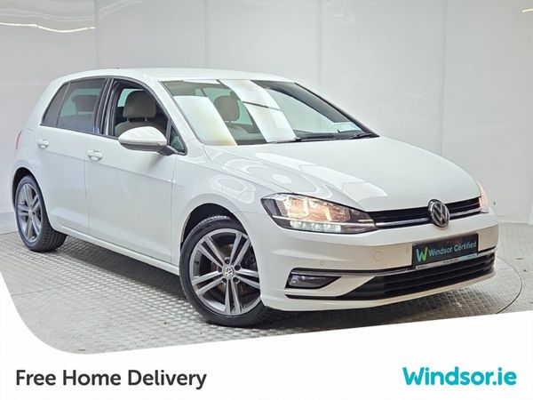 Volkswagen Golf Estate, Petrol, 2020, White
