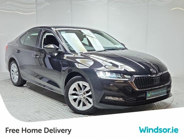 Skoda Octavia Saloon, Diesel, 2021, Black