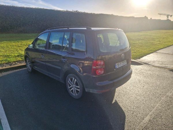 Volkswagen Touran MPV, Petrol, 2008, Black