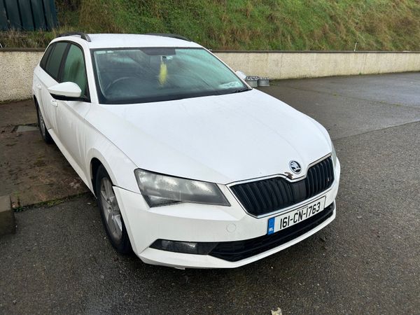 Skoda Superb Estate, Diesel, 2016, White