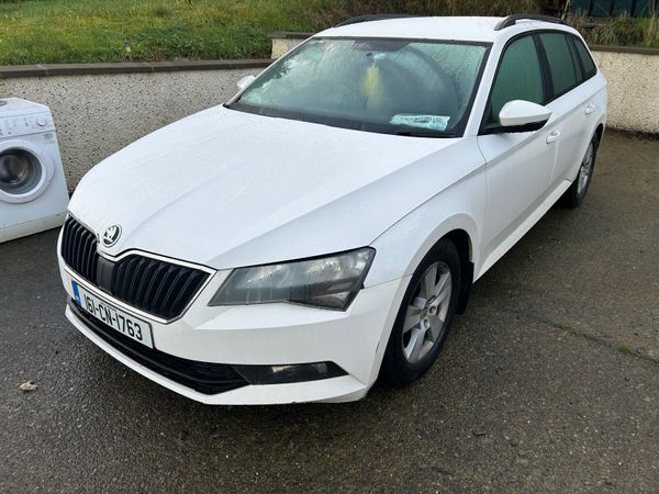 Skoda Superb Estate, Diesel, 2016, White