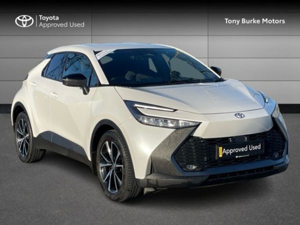Toyota C-HR SUV, Petrol Hybrid, 2024, White