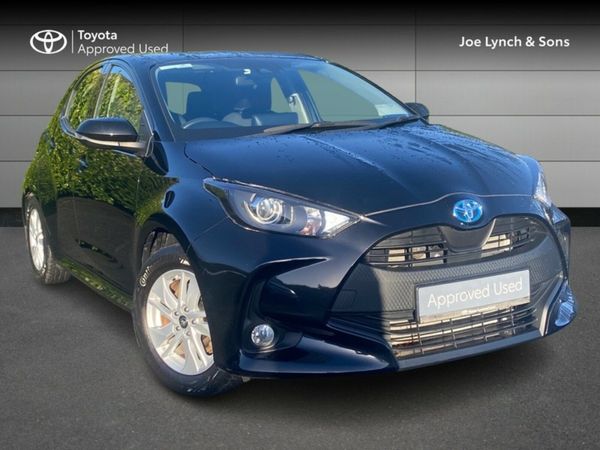 Toyota Yaris Hatchback, Petrol Hybrid, 2022, Black