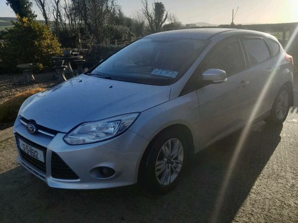 Ford Focus Hatchback, Diesel, 2012, Silver