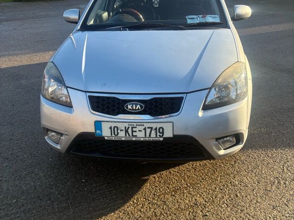 Kia Rio Saloon, Diesel, 2010, Silver