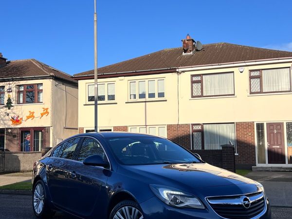 Opel Insignia Hatchback, Diesel, 2015, Blue