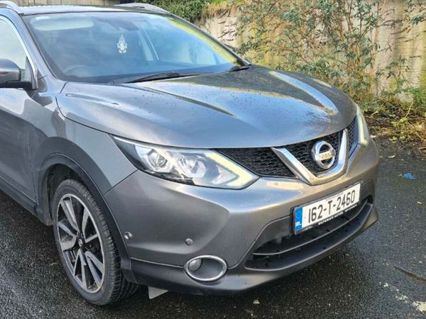 Nissan Qashqai Hatchback, Diesel, 2016, Grey