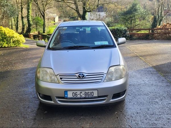 Toyota Corolla Saloon, Diesel, 2006, Silver