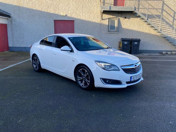 Opel Insignia Saloon, Diesel, 2015, White