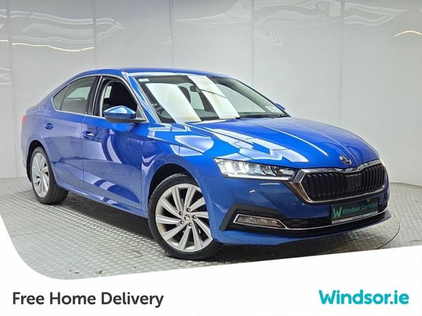 Skoda Octavia Saloon, Petrol Hybrid, 2024, Blue