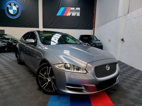 Jaguar XJ Saloon, Diesel, 2011, Grey