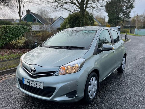Toyota Yaris Hatchback, Petrol, 2012, Green