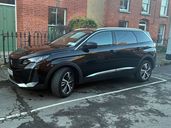 Peugeot 5008 MPV, Petrol, 2021, Black