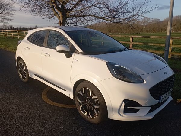 Ford Puma Hatchback, Petrol, 2022, White