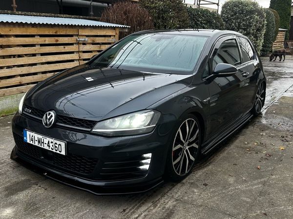 Volkswagen Golf Hatchback, Diesel, 2014, Grey