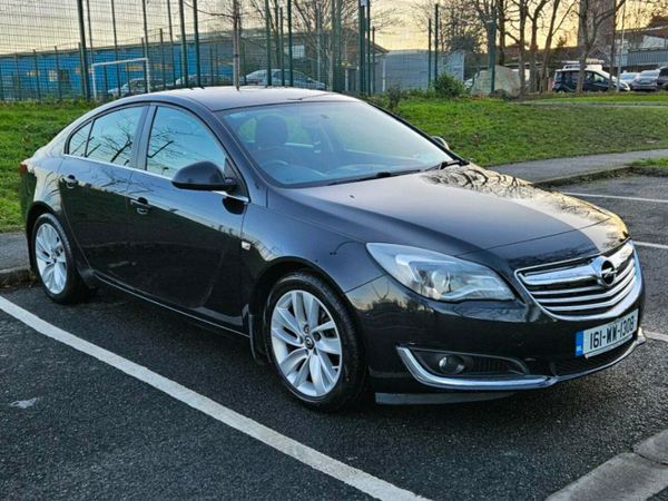 Opel Insignia Hatchback, Diesel, 2016, Black