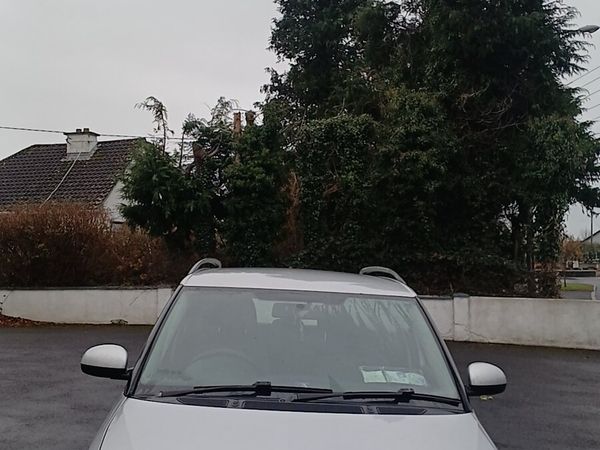 Skoda Fabia Estate, Diesel, 2010, Silver