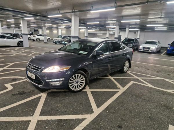 Ford Mondeo Saloon, Diesel, 2012, Blue