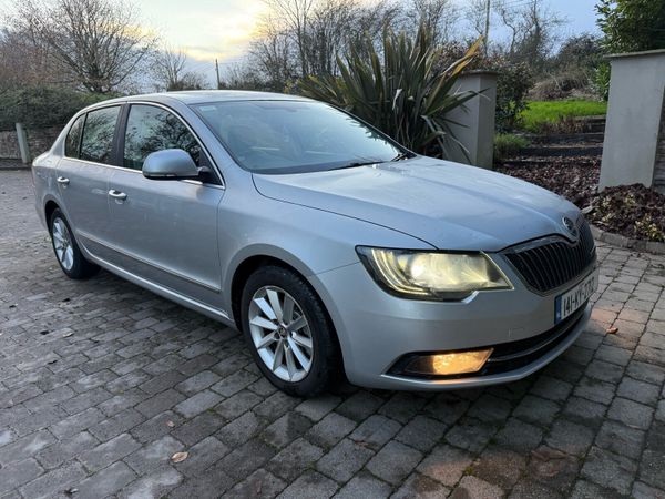 Skoda Superb Hatchback, Diesel, 2014, Silver