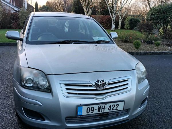 Toyota Avensis Hatchback, Diesel, 2009, Silver