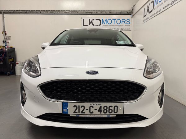 Ford Fiesta Hatchback, Petrol, 2021, White