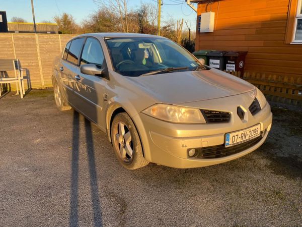 Renault Megane Saloon, Petrol, 2007, Yellow