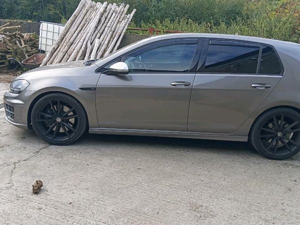 Volkswagen Golf Hatchback, Petrol, 2015, Grey