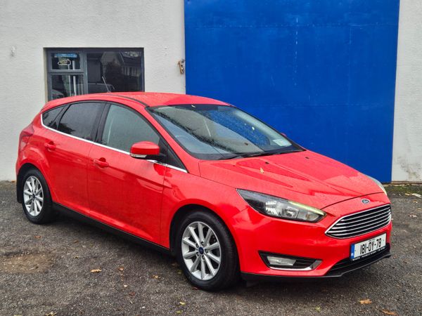 Ford Focus Hatchback, Diesel, 2018, Red