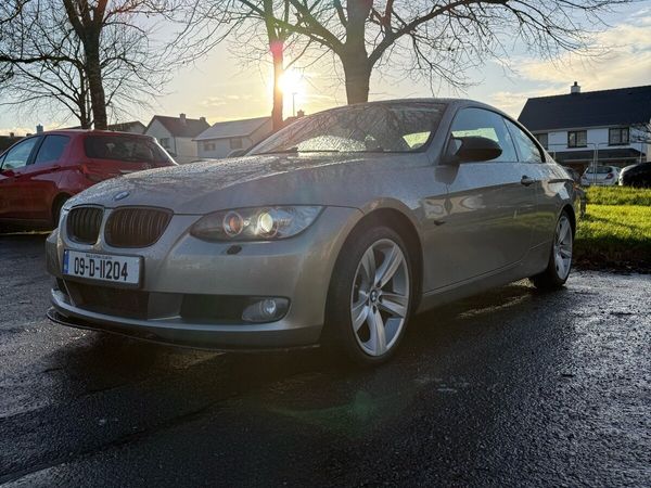 Lexus IS Saloon, Petrol Hybrid, 2014, Grey