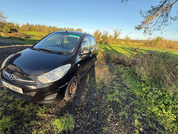 Hyundai i10 Hatchback, Petrol, 2011, Black
