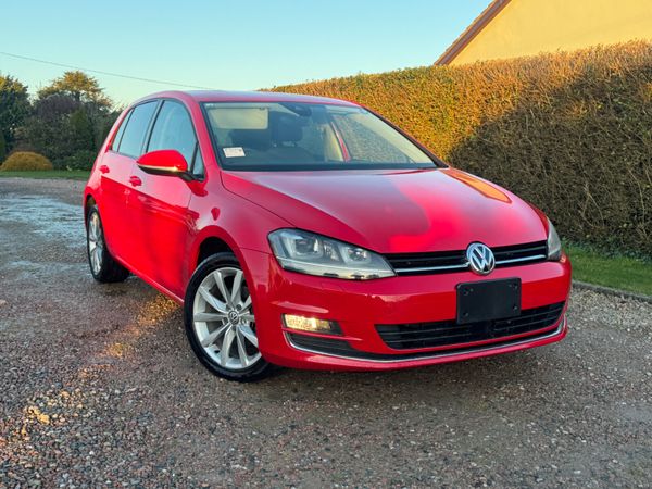 Volkswagen Golf Hatchback, Petrol, 2016, Red