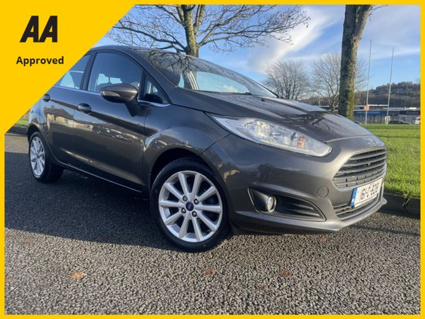 Ford Fiesta Hatchback, Petrol, 2016, Grey