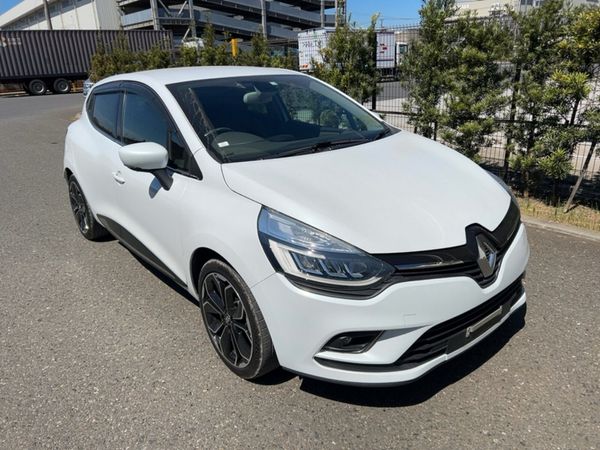 Renault Clio Hatchback, Petrol, 2018, White