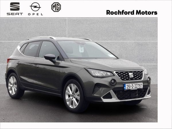 SEAT Arona Hatchback, Petrol, 2025, Green