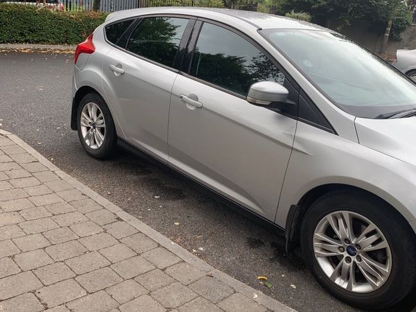 Ford Focus Hatchback, Diesel, 2012, Silver