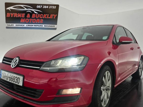 Volkswagen Golf Hatchback, Petrol, 2017, Red