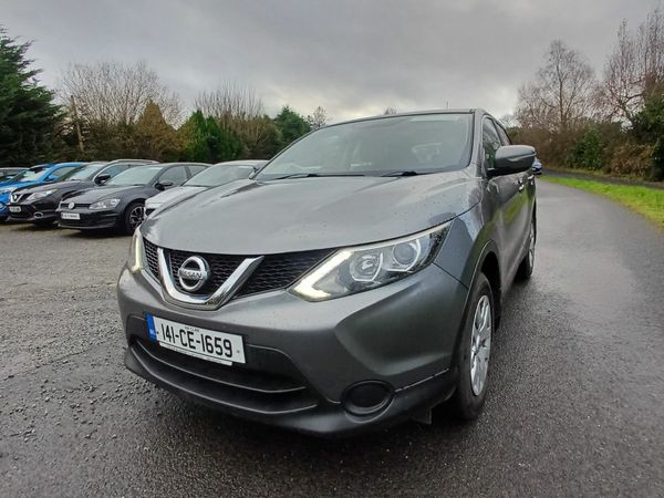 Nissan Qashqai Hatchback, Petrol, 2014, Grey