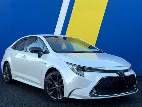 Toyota Corolla Saloon, Petrol Hybrid, 2020, White
