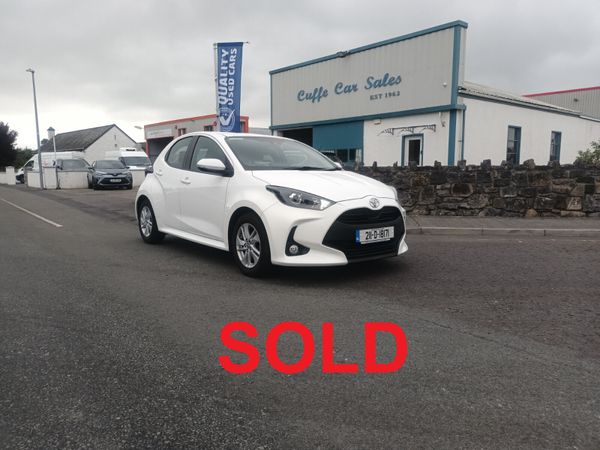 Toyota Yaris Hatchback, Petrol, 2021, White