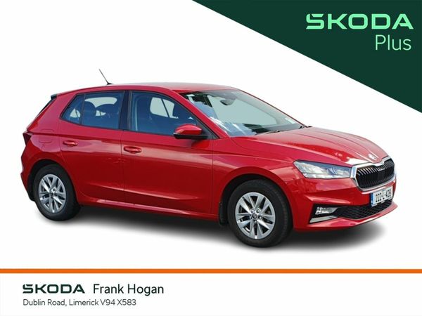 Skoda Fabia Hatchback, Petrol, 2022, Red