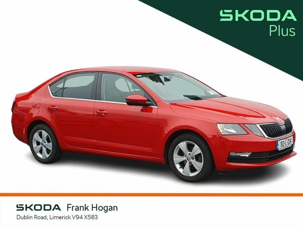 Skoda Octavia Saloon, Diesel, 2019, Red