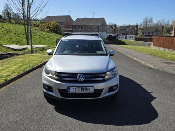 Volkswagen Tiguan SUV, Diesel, 2012, Silver