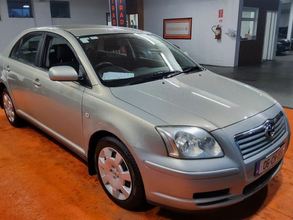 Toyota Avensis Hatchback, Petrol, 2006, Green