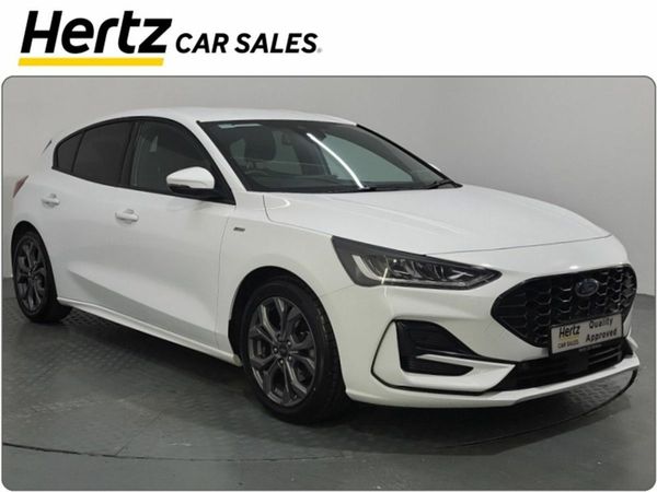 Ford Focus Hatchback, Petrol, 2023, White
