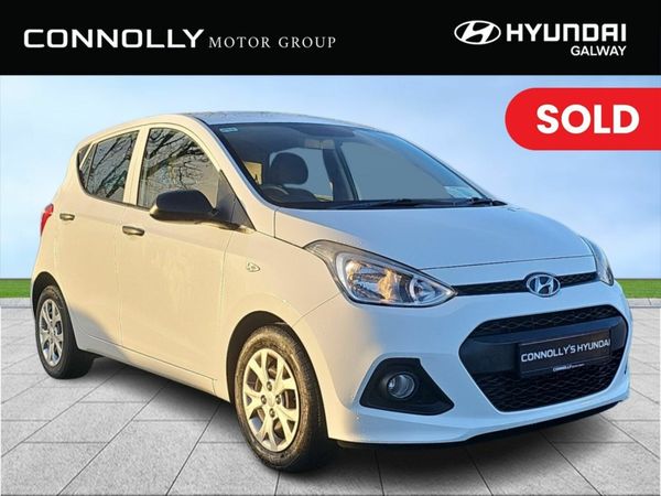 Hyundai i10 Hatchback, Petrol, 2016, White