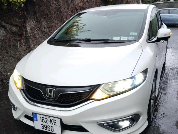 Honda Jade MPV, Petrol Hybrid, 2016, White